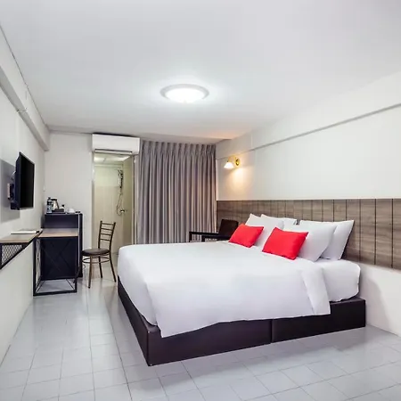 Livotel Express Hotel Ramkhamhaeng 50 Bangkok - No Parking Exterior photo